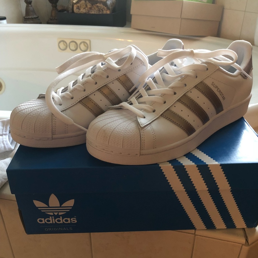Adidas superstar